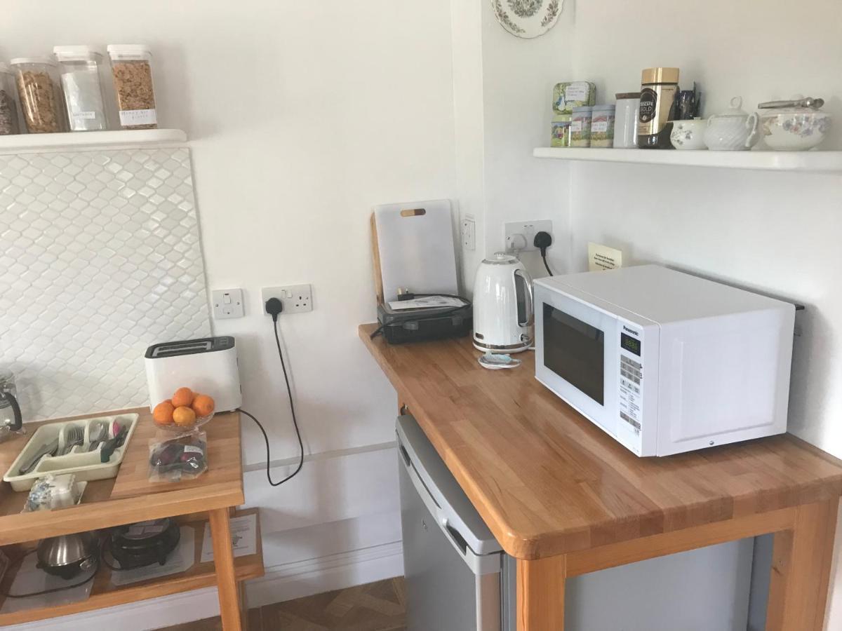 Pembrokeshire Fields Hotel Haverfordwest Ngoại thất bức ảnh