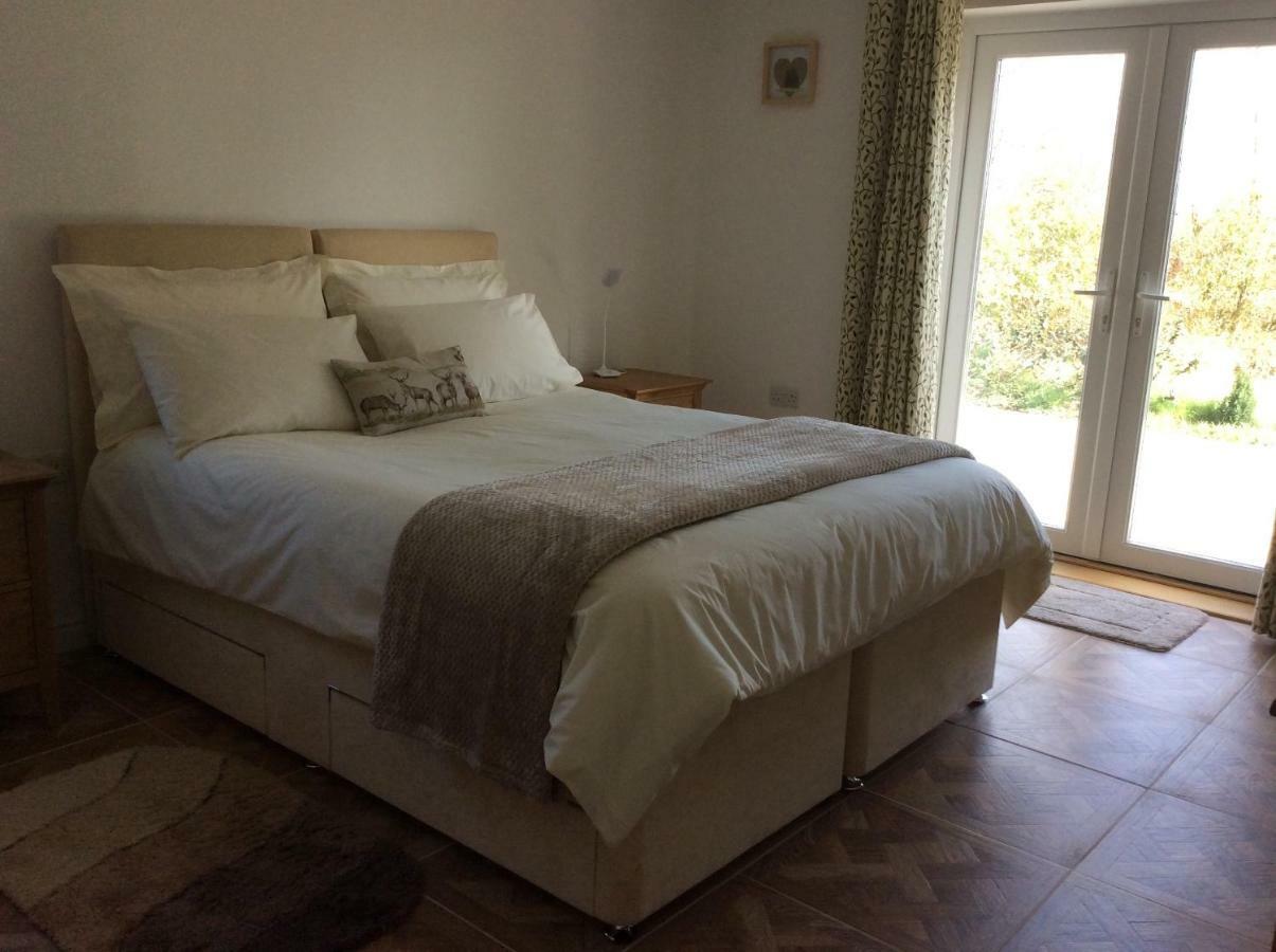 Pembrokeshire Fields Hotel Haverfordwest Ngoại thất bức ảnh