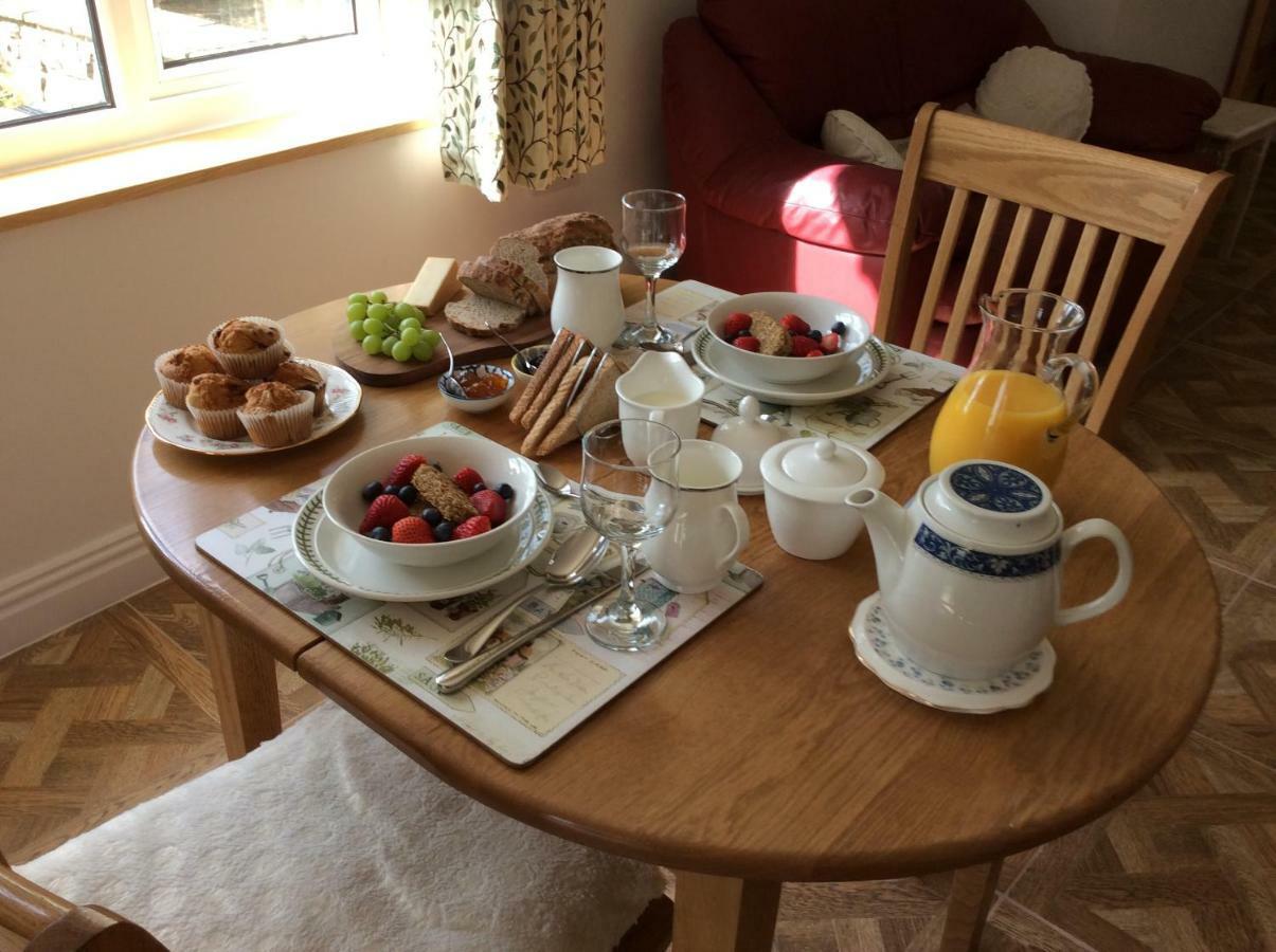 Pembrokeshire Fields Hotel Haverfordwest Ngoại thất bức ảnh